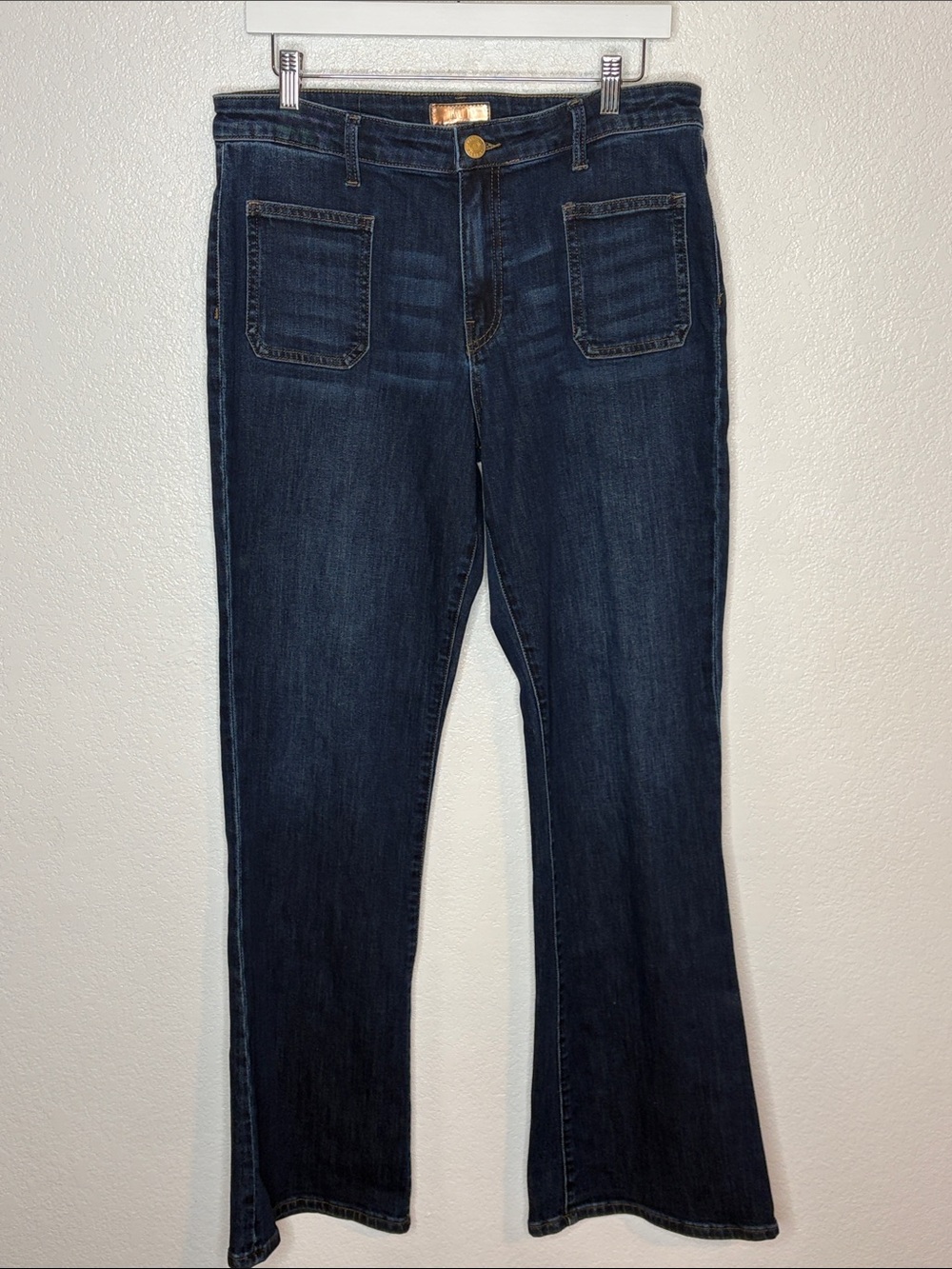 KUT from the Cloth Dark Wash Ana Mid Rise Patch Pocket Flare Size 12
